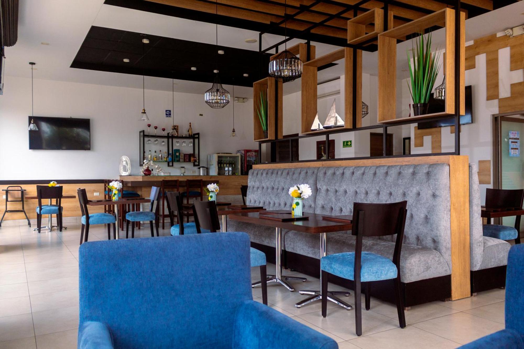 Zafra'S Hotel Ла-Тронкаль Экстерьер фото