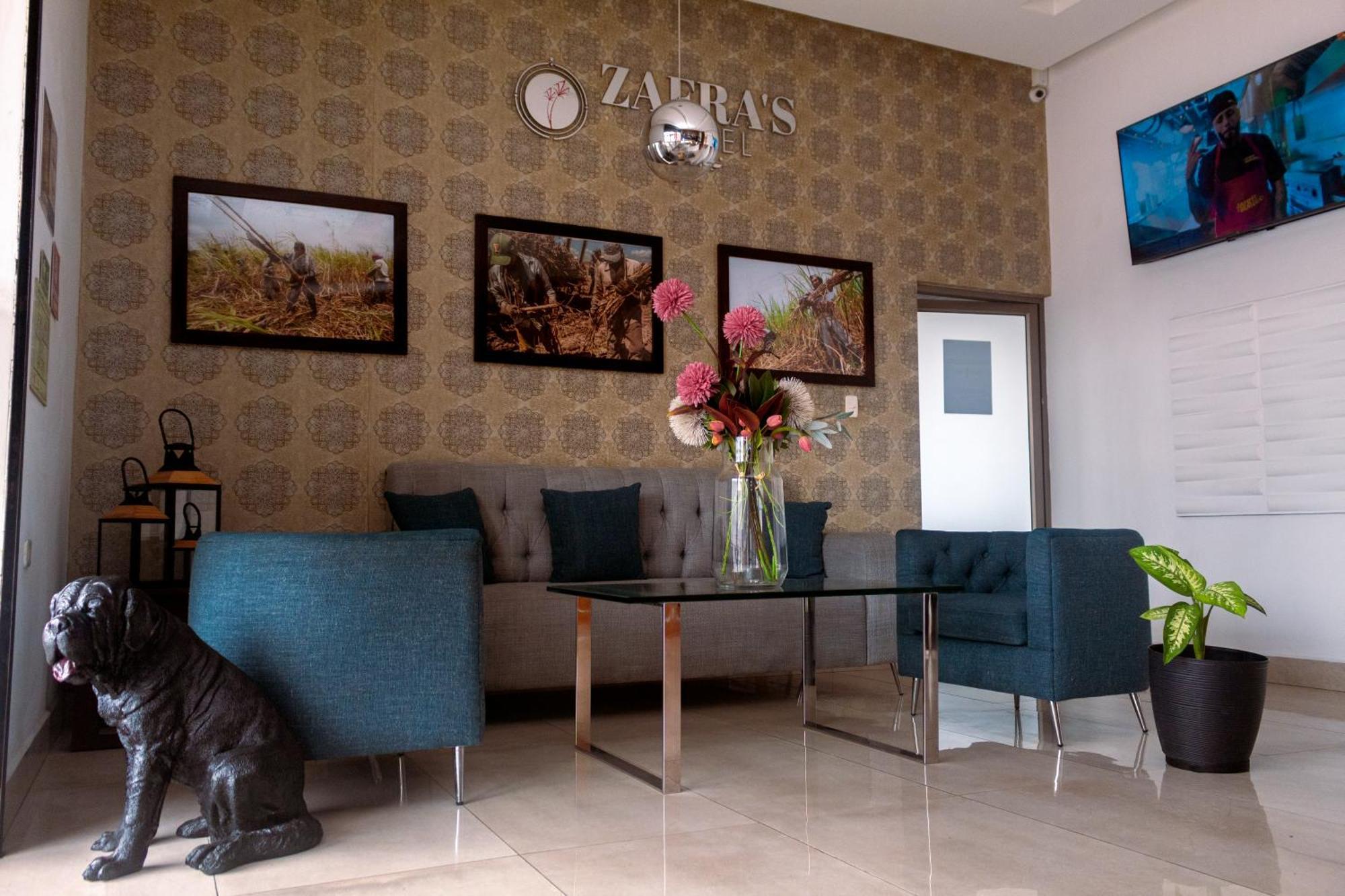 Zafra'S Hotel Ла-Тронкаль Экстерьер фото